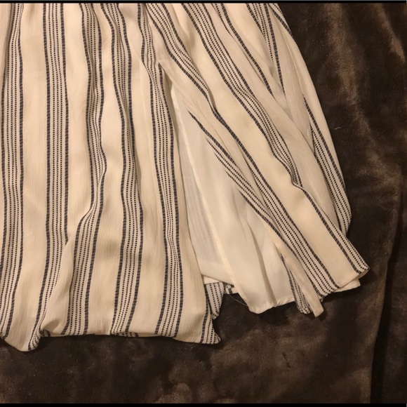 Sun dress 👗 ☀️ - Picture 2 of 5